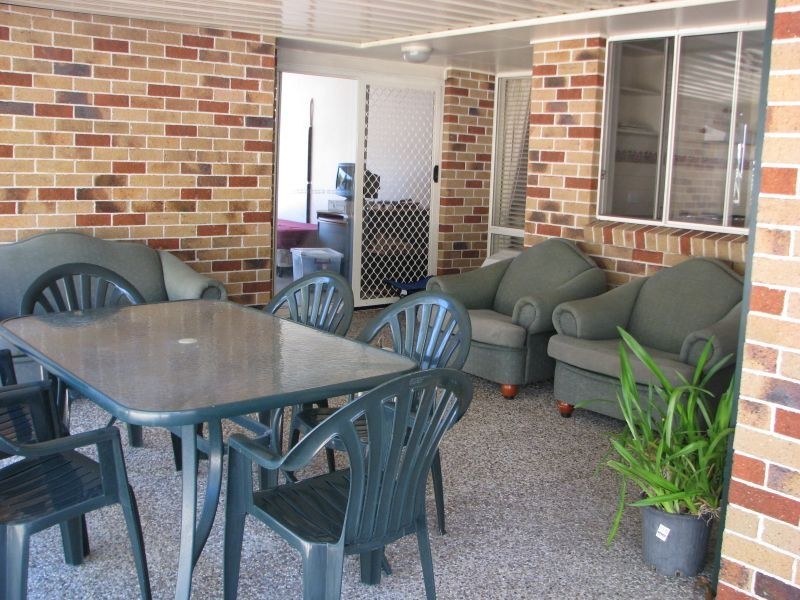 6 Papara Street, Pacific Pines QLD 4211