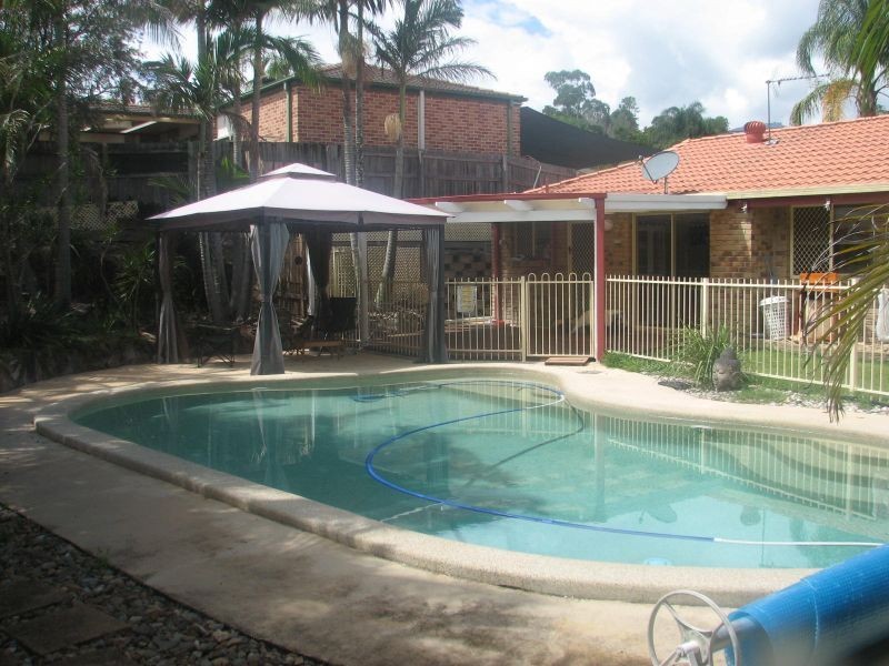 17 Pinehill Drive, Oxenford QLD 4210