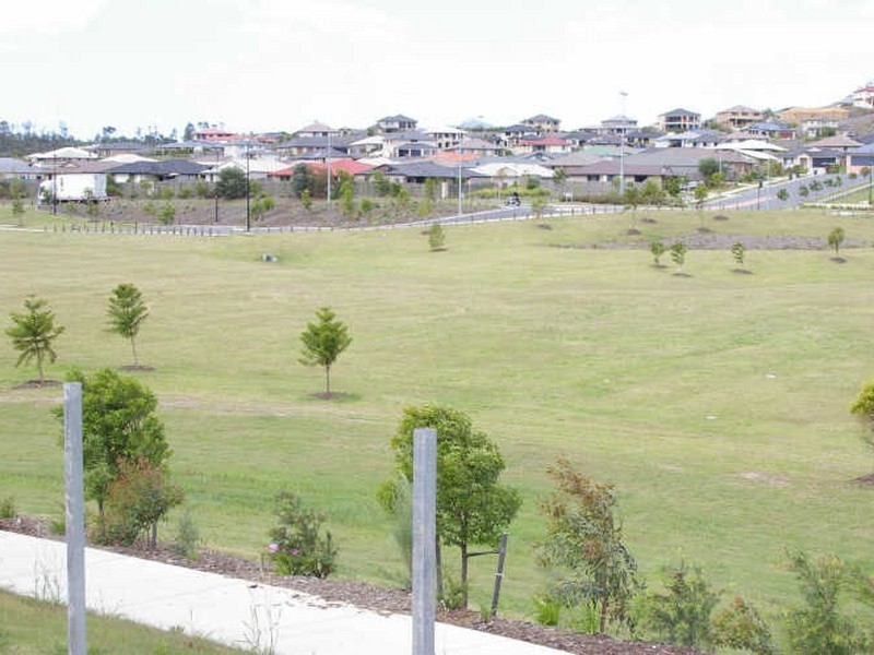 30 Carmarthen Circuit, Pacific Pines QLD 4211