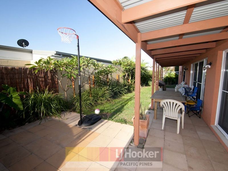 6 Easter Crescent, Pacific Pines QLD 4211