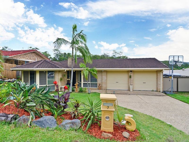 7 Nottinghill Place, Oxenford QLD 4210