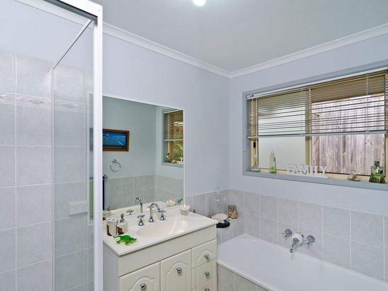 7 Nottinghill Place, Oxenford QLD 4210