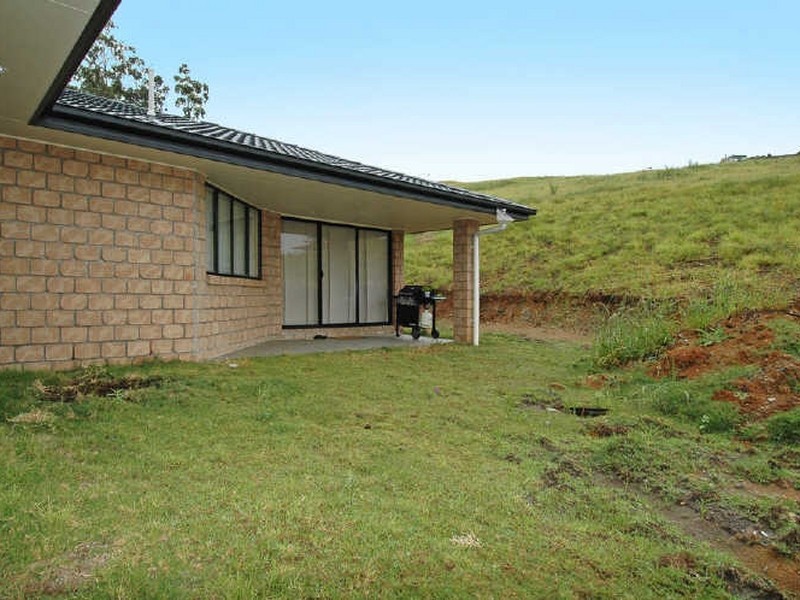 27 Bimberi Row, Pacific Pines QLD 4211