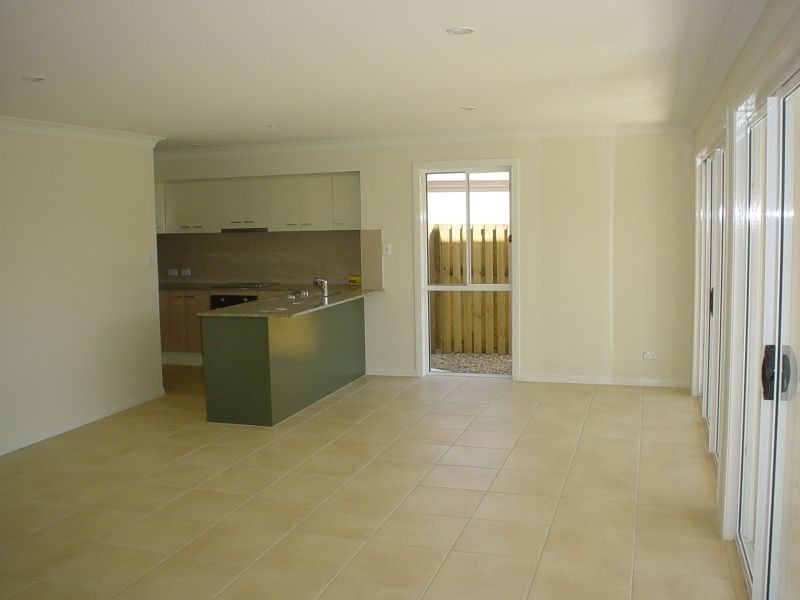 29 Riverwood Drive, Ashmore QLD 4214