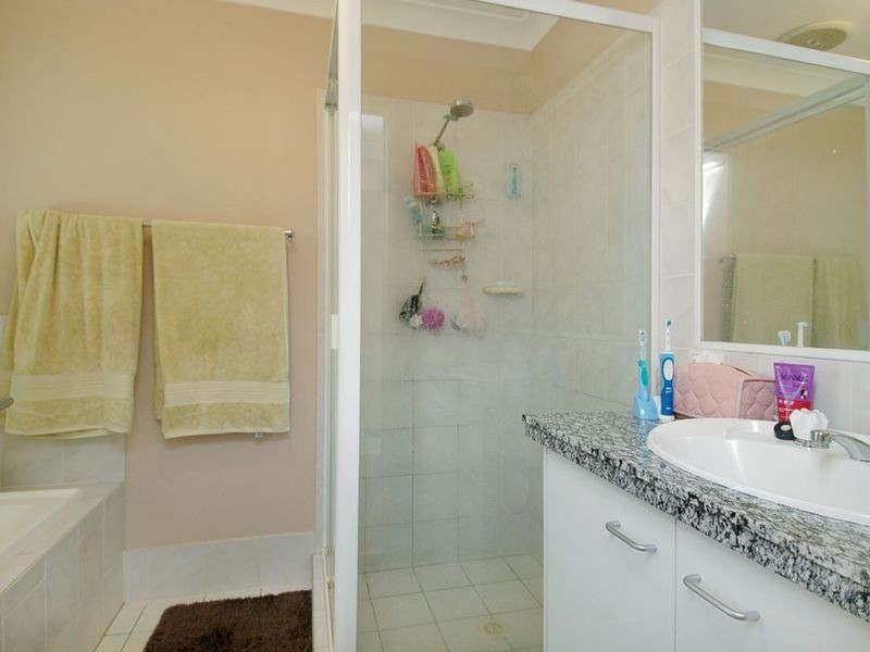 108 Universal Street, Oxenford QLD 4210