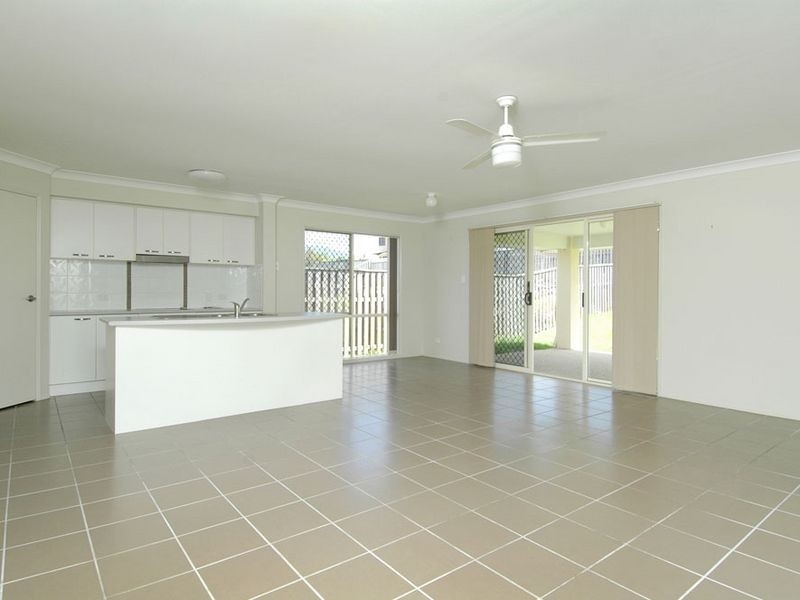 26 Wellers Street, Pacific Pines QLD 4211