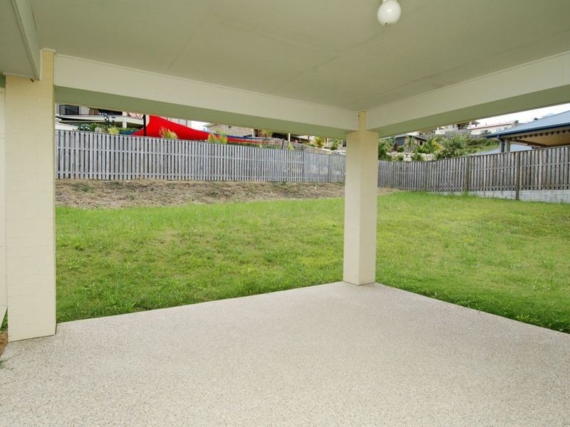 26 Wellers Street, Pacific Pines QLD 4211