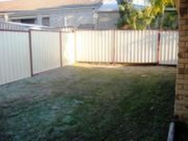 206 Universal Street, Oxenford QLD 4210