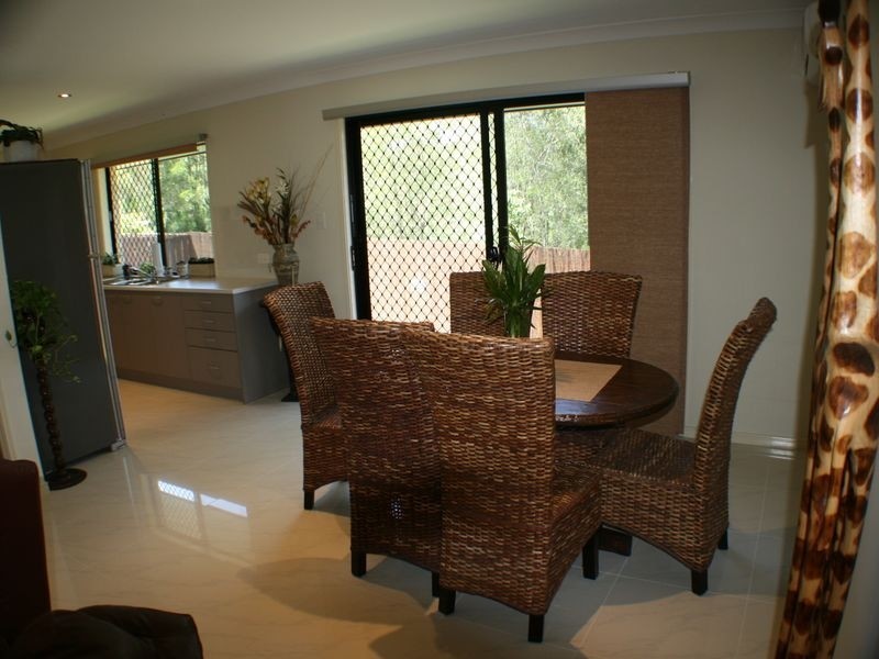 1/16 Penrhyn Street, Pacific Pines QLD 4211