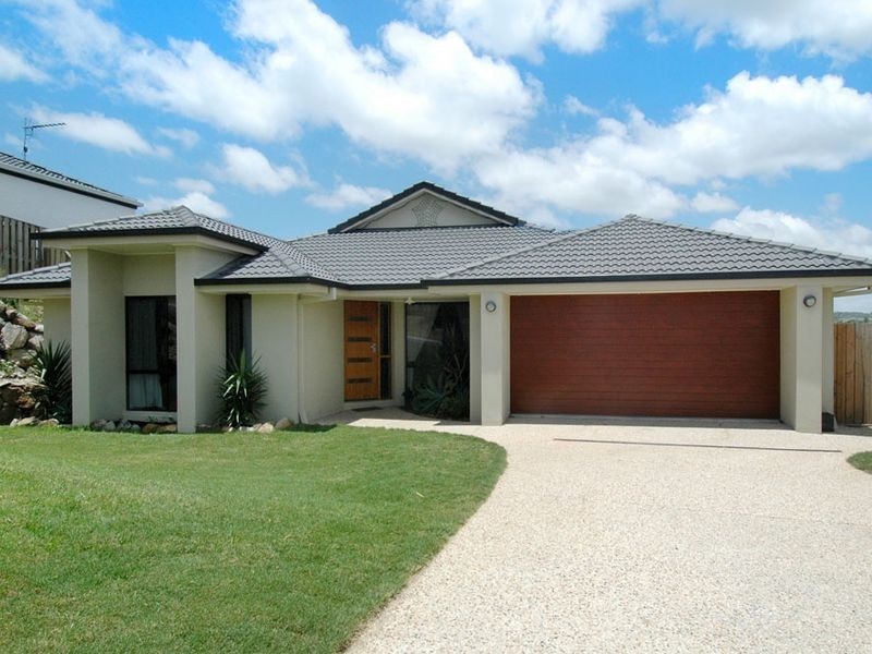 11 Buchanan Circuit, Pacific Pines QLD 4211