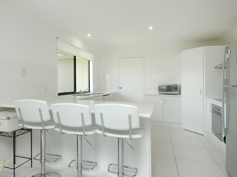 11 Buchanan Circuit, Pacific Pines QLD 4211