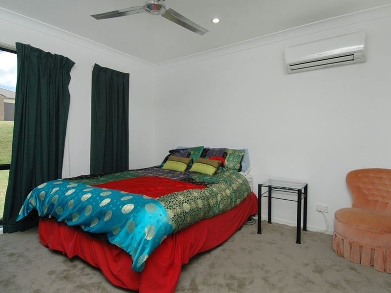 11 Buchanan Circuit, Pacific Pines QLD 4211