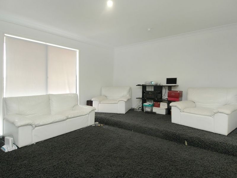 11 Buchanan Circuit, Pacific Pines QLD 4211