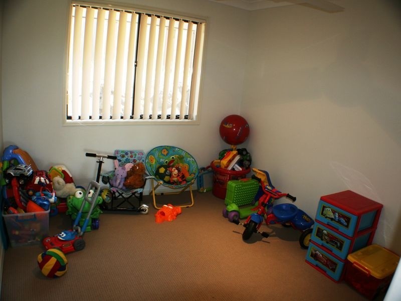 2 Cossington Circuit, Maudsland QLD 4210