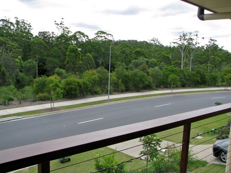 2/75 Buchanan Circuit, Pacific Pines QLD 4211