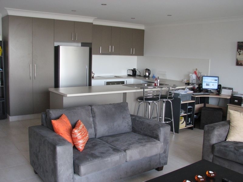 1/14 Argus Place, Pacific Pines QLD 4211