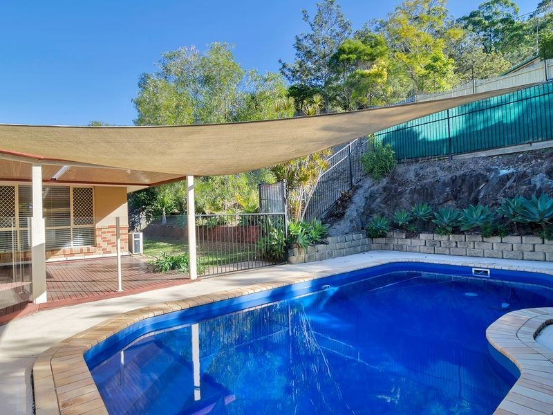 35 Davis Cup Court, Oxenford QLD 4210