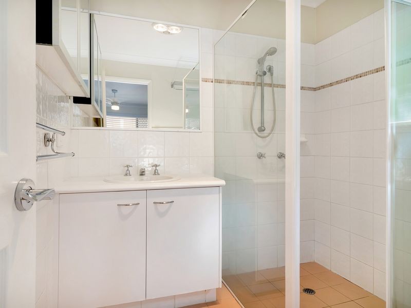 35 Davis Cup Court, Oxenford QLD 4210