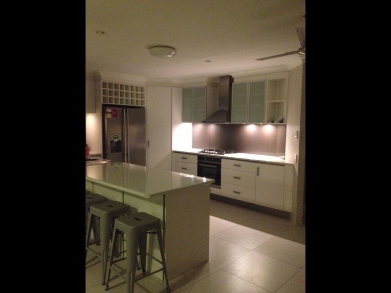 9 Lakewood Court, Parkwood QLD 4214