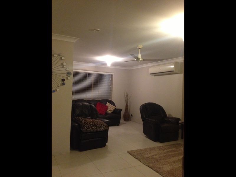 9 Lakewood Court, Parkwood QLD 4214