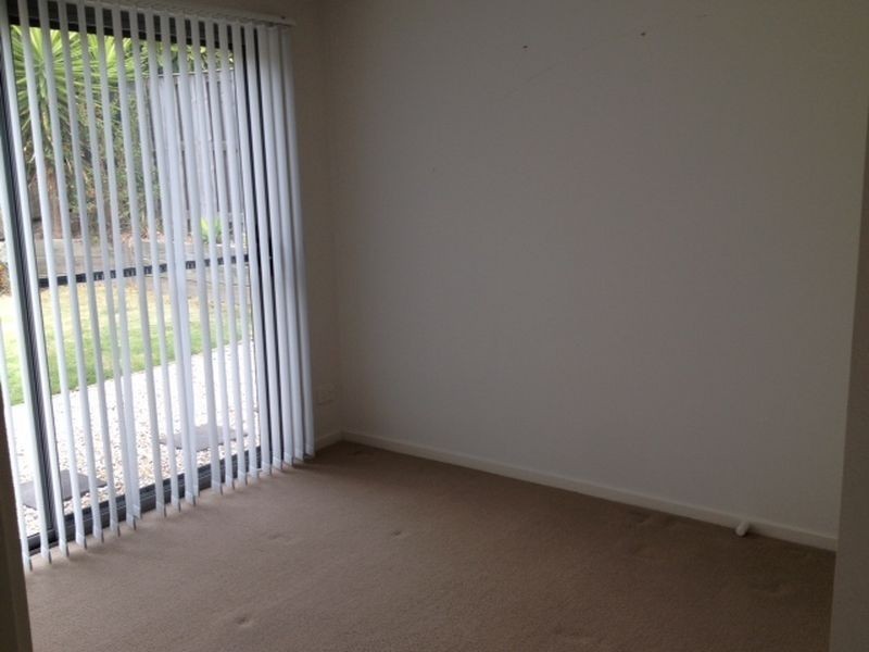 10 Argus Place, Pacific Pines QLD 4211