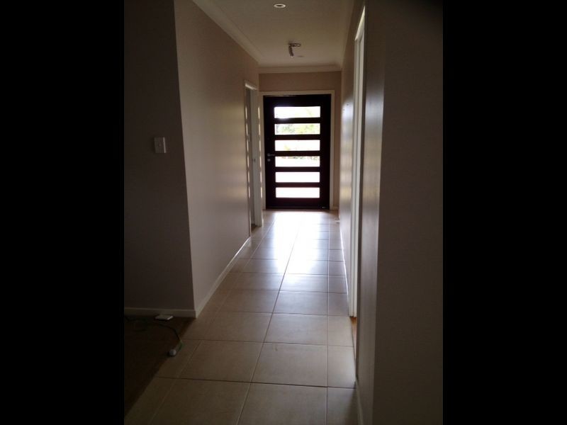 10 Argus Place, Pacific Pines QLD 4211