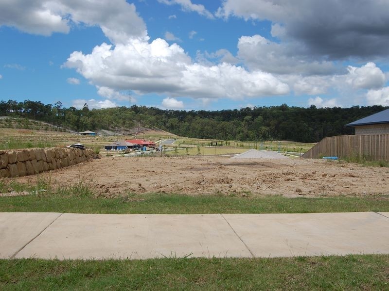 119 Wunburra Circuit, Pacific Pines QLD 4211