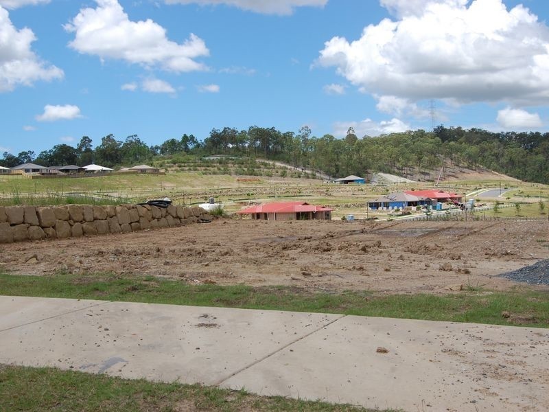 119 Wunburra Circuit, Pacific Pines QLD 4211