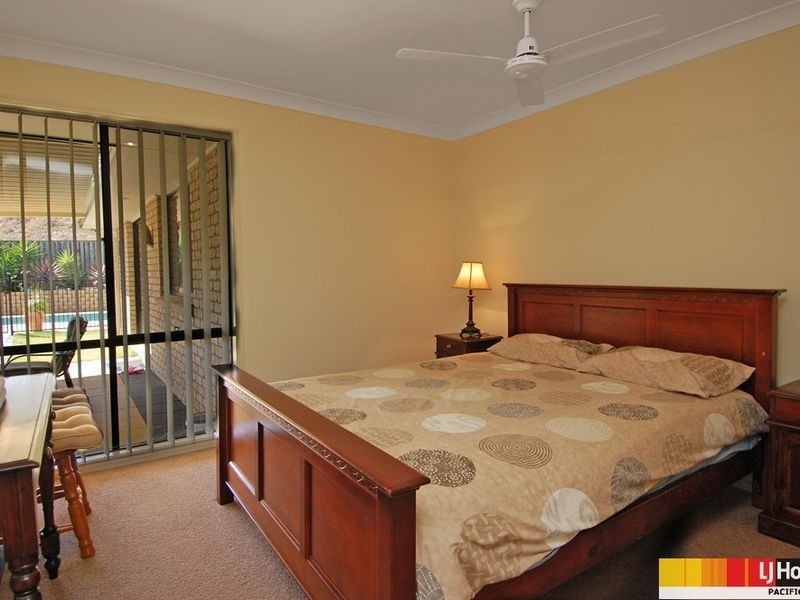 49 Bowley Street, Pacific Pines QLD 4211