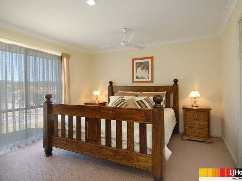 49 Bowley Street, Pacific Pines QLD 4211