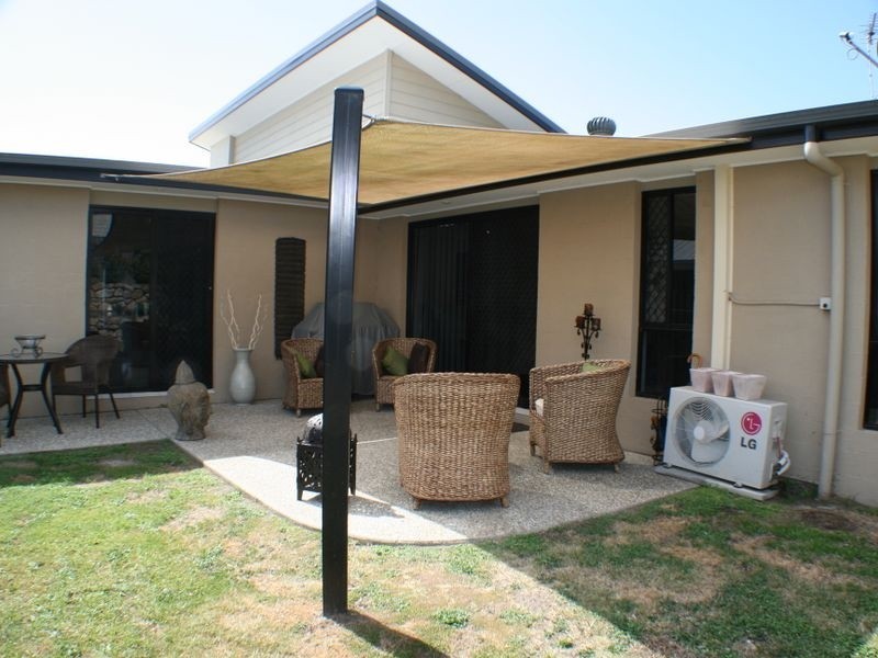 23 Carmarthen Circuit, Pacific Pines QLD 4211