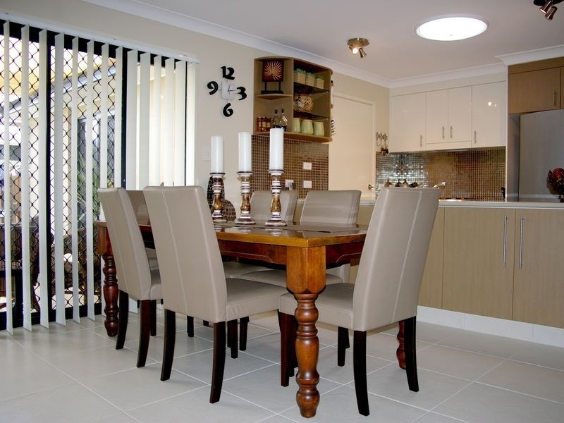 23 Carmarthen Circuit, Pacific Pines QLD 4211