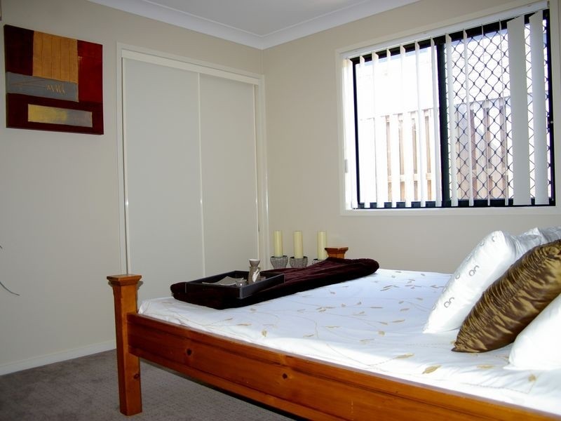 23 Carmarthen Circuit, Pacific Pines QLD 4211
