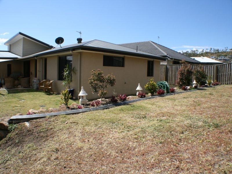 23 Carmarthen Circuit, Pacific Pines QLD 4211