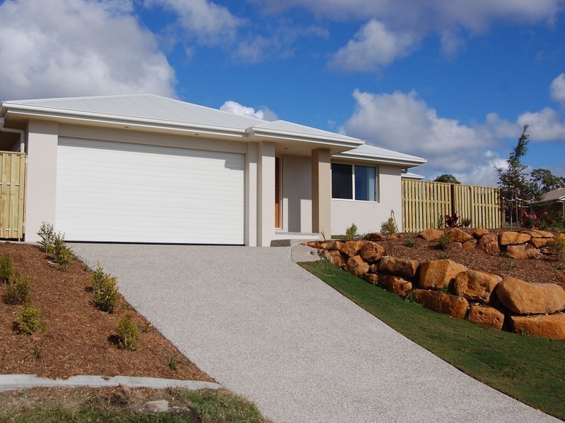 1/49 Harmsworth Road, Pacific Pines QLD 4211