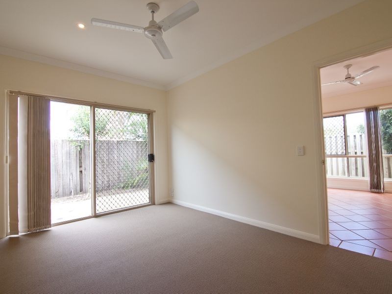 2/4 Bradbrook Street, Southport QLD 4215