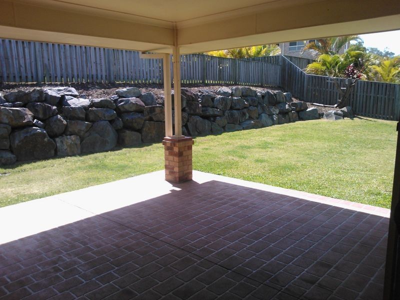 28 Mcrae Circuit, Pacific Pines QLD 4211