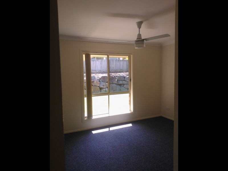 28 Mcrae Circuit, Pacific Pines QLD 4211