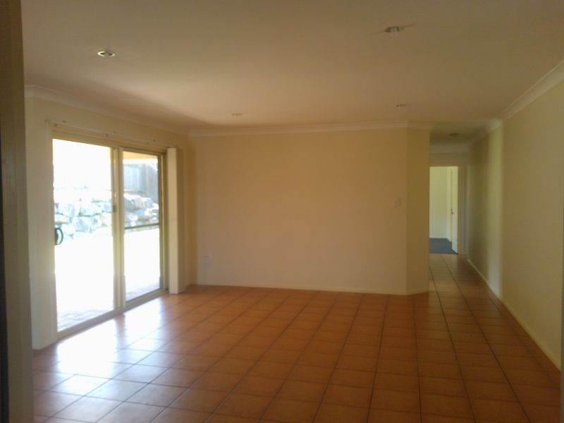 28 Mcrae Circuit, Pacific Pines QLD 4211