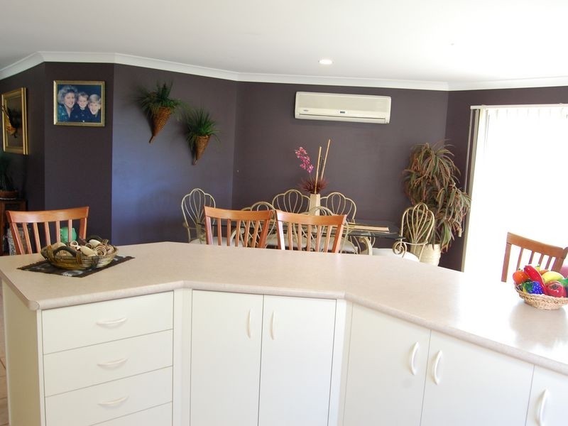 5 Howland Circuit, Pacific Pines QLD 4211