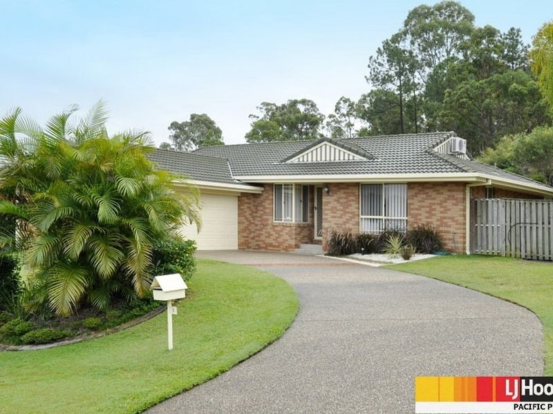 8 Austral Crescent, Pacific Pines QLD 4211