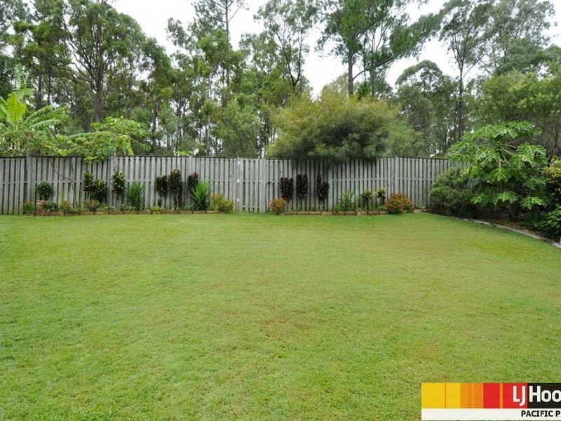 8 Austral Crescent, Pacific Pines QLD 4211
