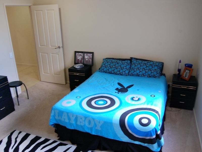 1/45 Laughlen Chase, Pacific Pines QLD 4211