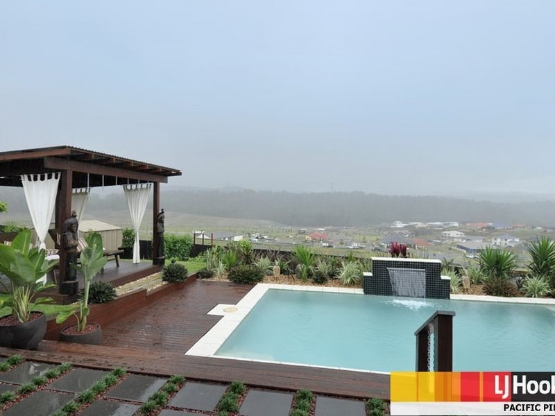 29 Wunburra Circle, Pacific Pines QLD 4211