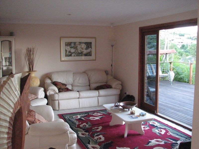 12 Flint Court, Pacific Pines QLD 4211