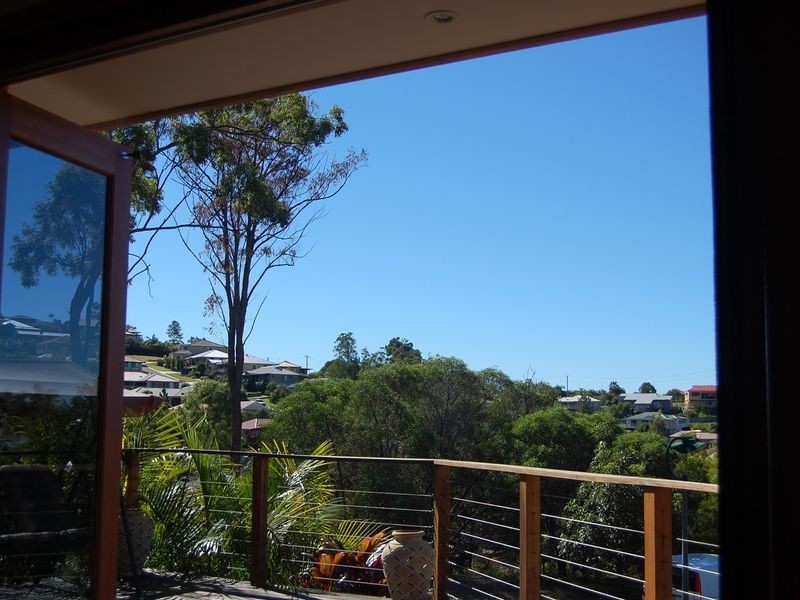 12 Flint Court, Pacific Pines QLD 4211