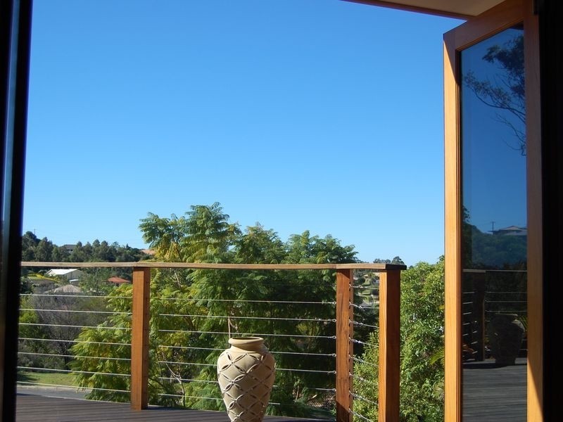 12 Flint Court, Pacific Pines QLD 4211