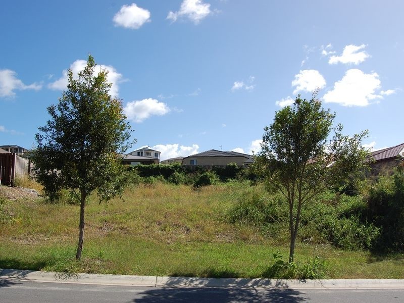 9 Sandow Street, Pacific Pines QLD 4211