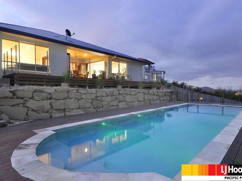 18 Wunburra Circle, Pacific Pines QLD 4211