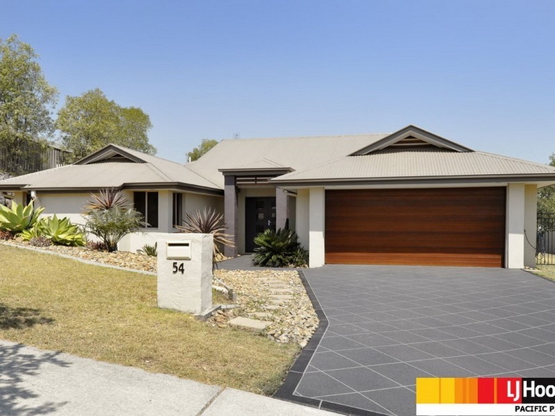 54 Hillary Circuit, Pacific Pines QLD 4211